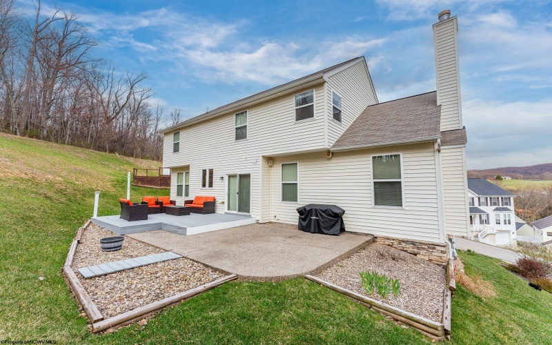 121 Brookdale Drive, Morgantown, West Virginia 26508, 4 Bedrooms Bedrooms, 10 Rooms Rooms,3 BathroomsBathrooms,Single Family Detached,For Sale,Brookdale,10158647