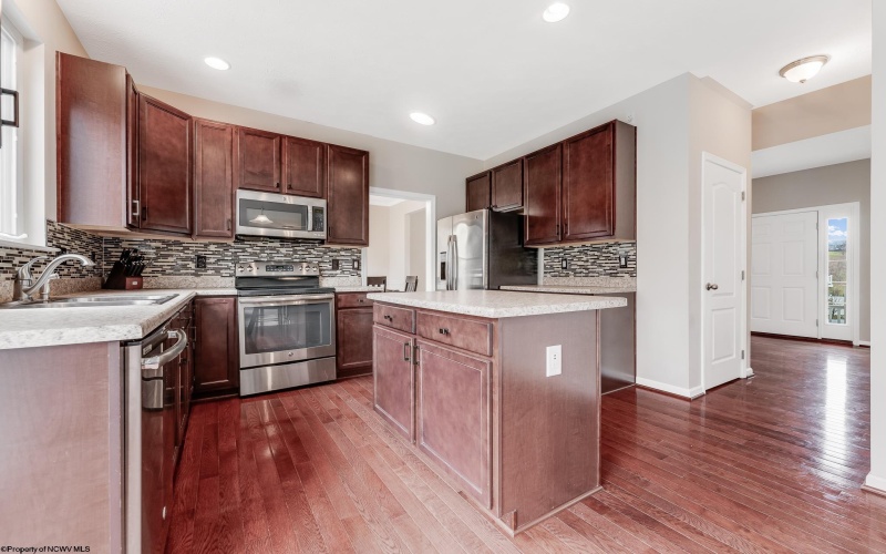 121 Brookdale Drive, Morgantown, West Virginia 26508, 4 Bedrooms Bedrooms, 10 Rooms Rooms,3 BathroomsBathrooms,Single Family Detached,For Sale,Brookdale,10158647