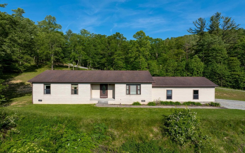 1526 Allegheny Highway, Elkins, West Virginia 26241, 3 Bedrooms Bedrooms, 7 Rooms Rooms,2 BathroomsBathrooms,Single Family Detached,For Sale,Allegheny,10158692