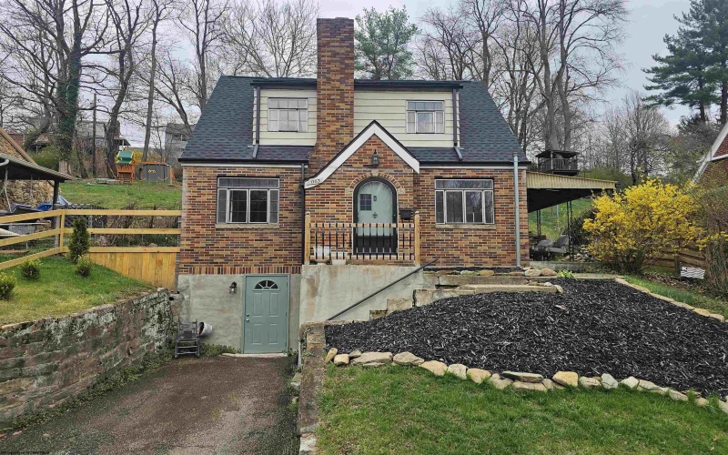 1103 Sunset Drive, Fairmont, West Virginia 26554, 3 Bedrooms Bedrooms, 6 Rooms Rooms,1 BathroomBathrooms,Single Family Detached,For Sale,Sunset,10158713
