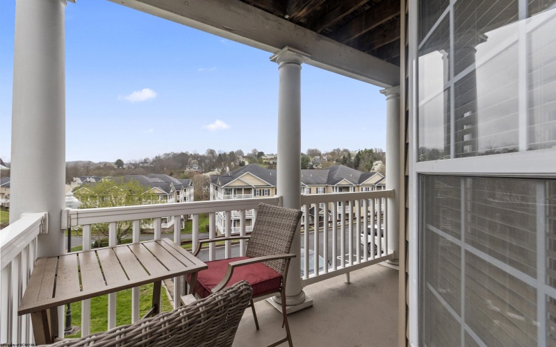 2518 Suncrest Village, Morgantown, West Virginia 26505, 2 Bedrooms Bedrooms, 5 Rooms Rooms,2 BathroomsBathrooms,Single Family Attached,For Sale,Suncrest,10158719