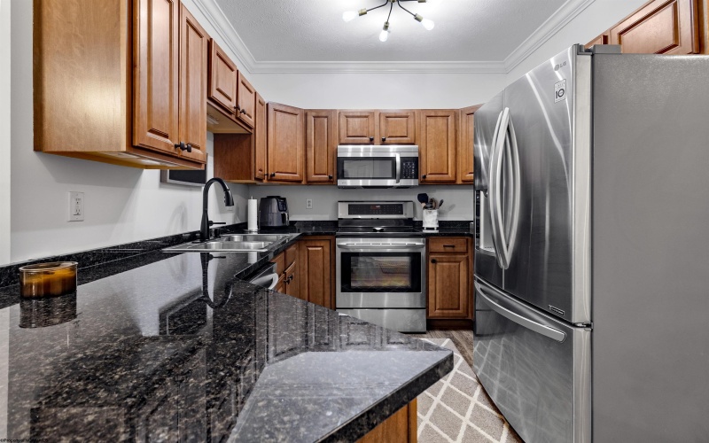 2518 Suncrest Village, Morgantown, West Virginia 26505, 2 Bedrooms Bedrooms, 5 Rooms Rooms,2 BathroomsBathrooms,Single Family Attached,For Sale,Suncrest,10158719