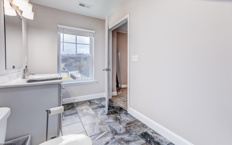 116 Red Oak Lane, Morgantown, West Virginia 26501, 3 Bedrooms Bedrooms, 7 Rooms Rooms,2 BathroomsBathrooms,Single Family Attached,For Sale,Red Oak,10158752