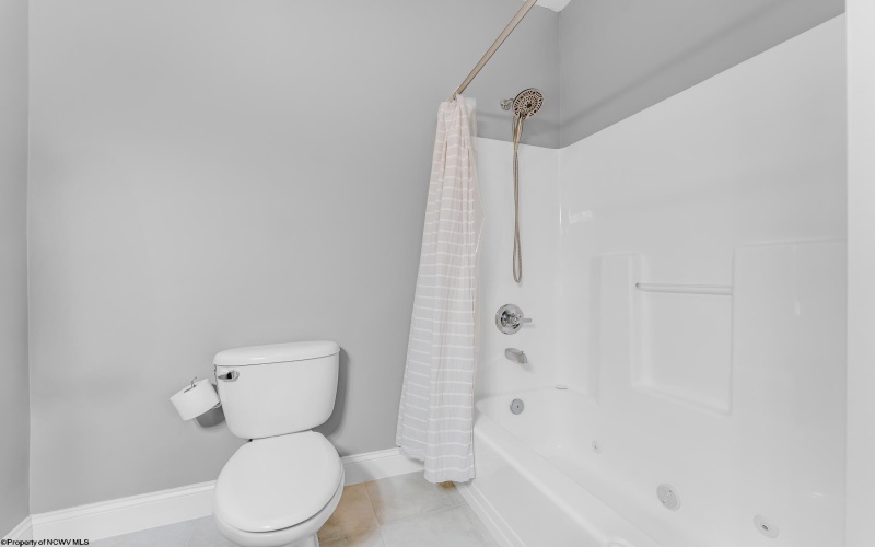 2511 Suncrest Village, Morgantown, West Virginia 26505, 2 Bedrooms Bedrooms, 4 Rooms Rooms,2 BathroomsBathrooms,Single Family Attached,For Sale,Suncrest,10158750