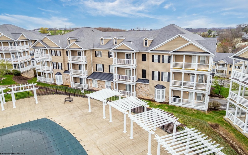 2511 Suncrest Village, Morgantown, West Virginia 26505, 2 Bedrooms Bedrooms, 4 Rooms Rooms,2 BathroomsBathrooms,Single Family Attached,For Sale,Suncrest,10158750