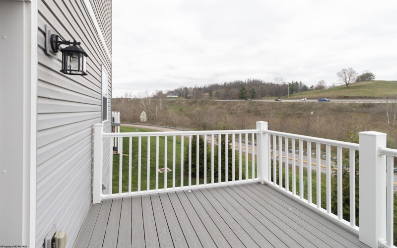 204 Mimosa Lane, Bridgeport, West Virginia 26330, 4 Bedrooms Bedrooms, 8 Rooms Rooms,3 BathroomsBathrooms,Single Family Attached,For Sale,Mimosa,10158764