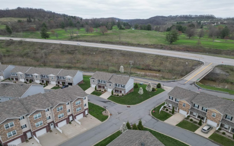204 Mimosa Lane, Bridgeport, West Virginia 26330, 4 Bedrooms Bedrooms, 8 Rooms Rooms,3 BathroomsBathrooms,Single Family Attached,For Sale,Mimosa,10158764