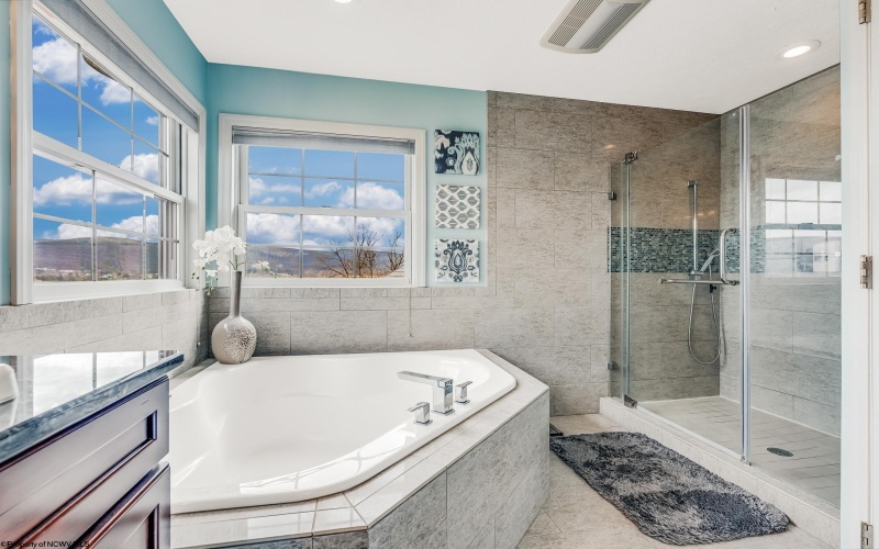 60 Heritage Hills Road, Uniontown, Pennsylvania 15401, 3 Bedrooms Bedrooms, 8 Rooms Rooms,2 BathroomsBathrooms,Single Family Detached,For Sale,Heritage Hills,10158761