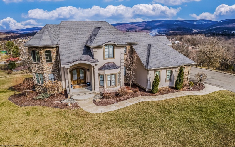 60 Heritage Hills Road, Uniontown, Pennsylvania 15401, 3 Bedrooms Bedrooms, 8 Rooms Rooms,2 BathroomsBathrooms,Single Family Detached,For Sale,Heritage Hills,10158761