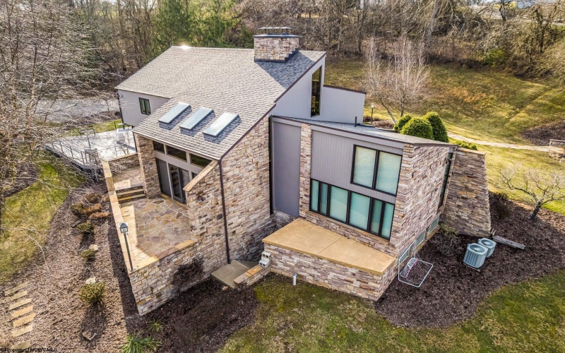 70 Heritage Hills Road, Uniontown, Pennsylvania 15401, 3 Bedrooms Bedrooms, 8 Rooms Rooms,2 BathroomsBathrooms,Single Family Detached,For Sale,Heritage Hills,10158762