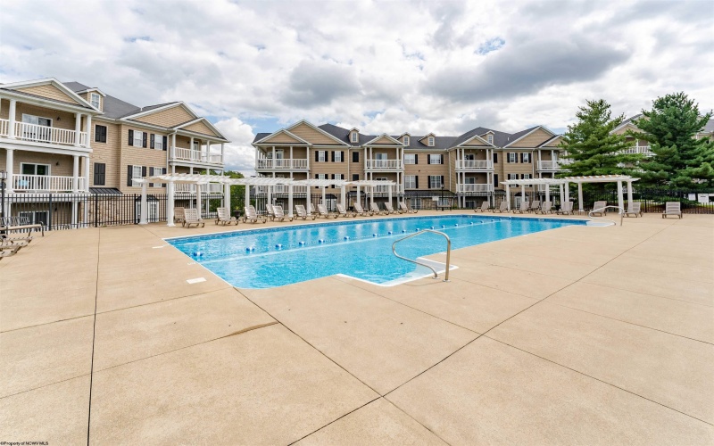 2117 Suncrest Village Drive, Morgantown, West Virginia 26505, 2 Bedrooms Bedrooms, 4 Rooms Rooms,2 BathroomsBathrooms,Single Family Attached,For Sale,Suncrest Village,10158782