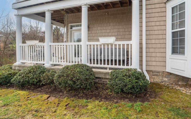 2117 Suncrest Village Drive, Morgantown, West Virginia 26505, 2 Bedrooms Bedrooms, 4 Rooms Rooms,2 BathroomsBathrooms,Single Family Attached,For Sale,Suncrest Village,10158782