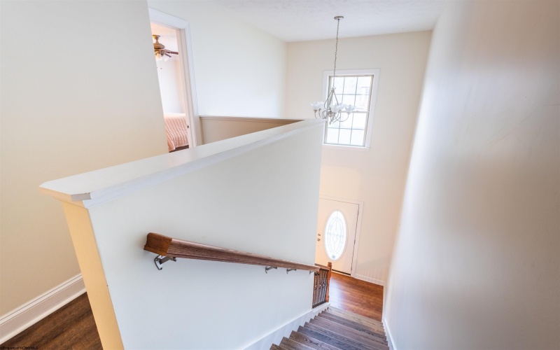 24 Fairway Drive, Mount Clare, West Virginia 26408, 3 Bedrooms Bedrooms, 5 Rooms Rooms,2 BathroomsBathrooms,Single Family Attached,For Sale,Fairway,10158791