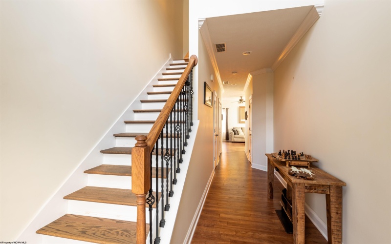 24 Fairway Drive, Mount Clare, West Virginia 26408, 3 Bedrooms Bedrooms, 5 Rooms Rooms,2 BathroomsBathrooms,Single Family Attached,For Sale,Fairway,10158791
