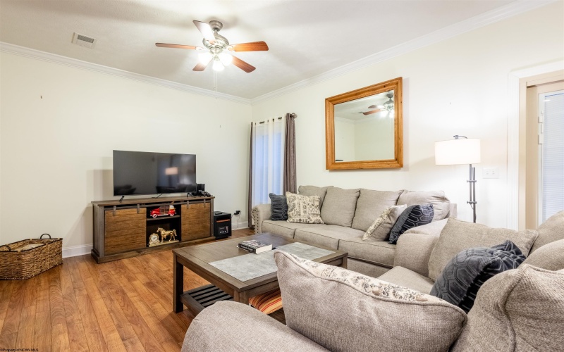 24 Fairway Drive, Mount Clare, West Virginia 26408, 3 Bedrooms Bedrooms, 5 Rooms Rooms,2 BathroomsBathrooms,Single Family Attached,For Sale,Fairway,10158791