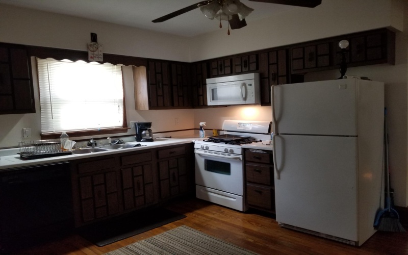 128 Coleman Avenue, Clarksburg, West Virginia 26301, ,Multi-unit/income,For Sale,Coleman,10158795