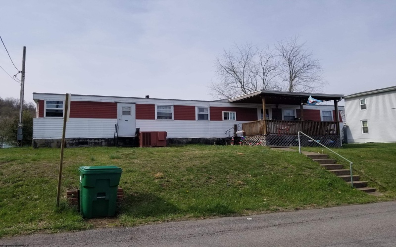 128 Coleman Avenue, Clarksburg, West Virginia 26301, ,Multi-unit/income,For Sale,Coleman,10158795