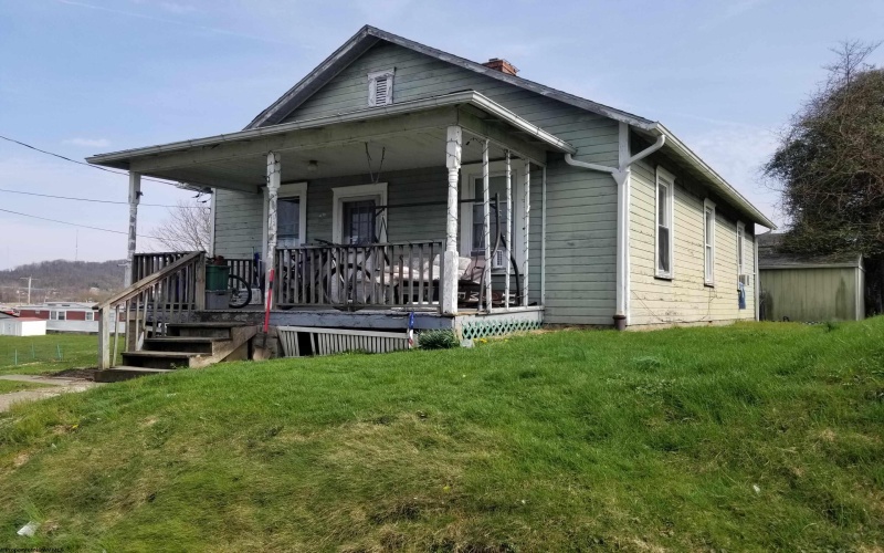 128 Coleman Avenue, Clarksburg, West Virginia 26301, ,Multi-unit/income,For Sale,Coleman,10158795