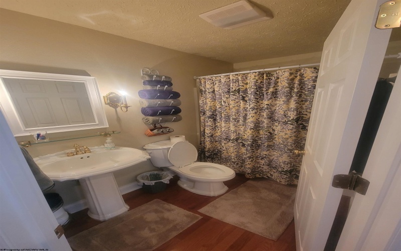 921 Ashton Place, Morgantown, West Virginia 26508, 3 Bedrooms Bedrooms, 9 Rooms Rooms,3 BathroomsBathrooms,Single Family Attached,For Sale,Ashton,10158803