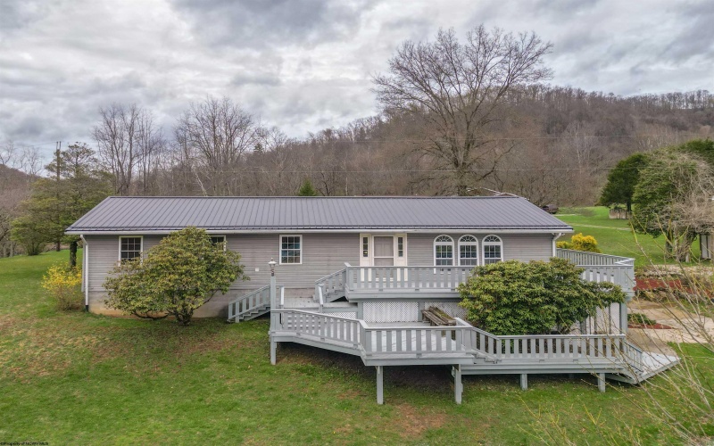 2555 Marshville Road, Salem, West Virginia 26426, 4 Bedrooms Bedrooms, 7 Rooms Rooms,2 BathroomsBathrooms,Single Family Detached,For Sale,Marshville,10158812