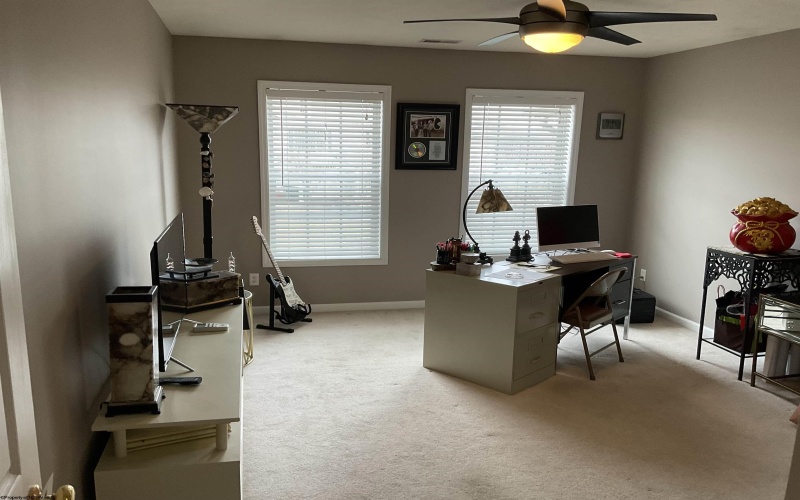 114 Barrington Court, Bridgeport, West Virginia 26330, 3 Bedrooms Bedrooms, 6 Rooms Rooms,2 BathroomsBathrooms,Single Family Attached,For Sale,Barrington,10158823
