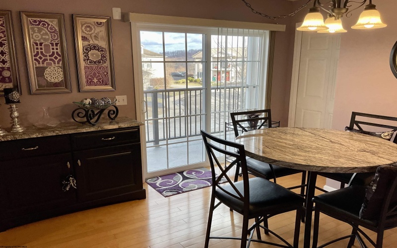 114 Barrington Court, Bridgeport, West Virginia 26330, 3 Bedrooms Bedrooms, 6 Rooms Rooms,2 BathroomsBathrooms,Single Family Attached,For Sale,Barrington,10158823