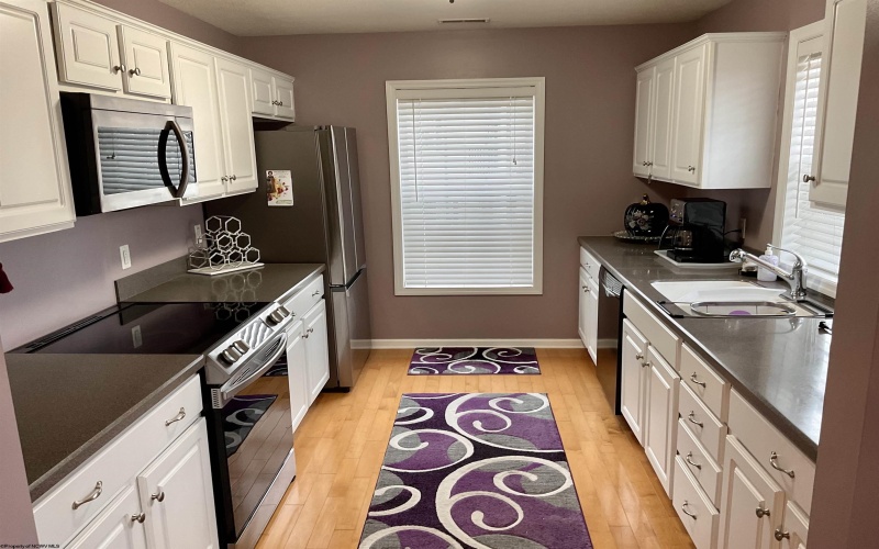 114 Barrington Court, Bridgeport, West Virginia 26330, 3 Bedrooms Bedrooms, 6 Rooms Rooms,2 BathroomsBathrooms,Single Family Attached,For Sale,Barrington,10158823