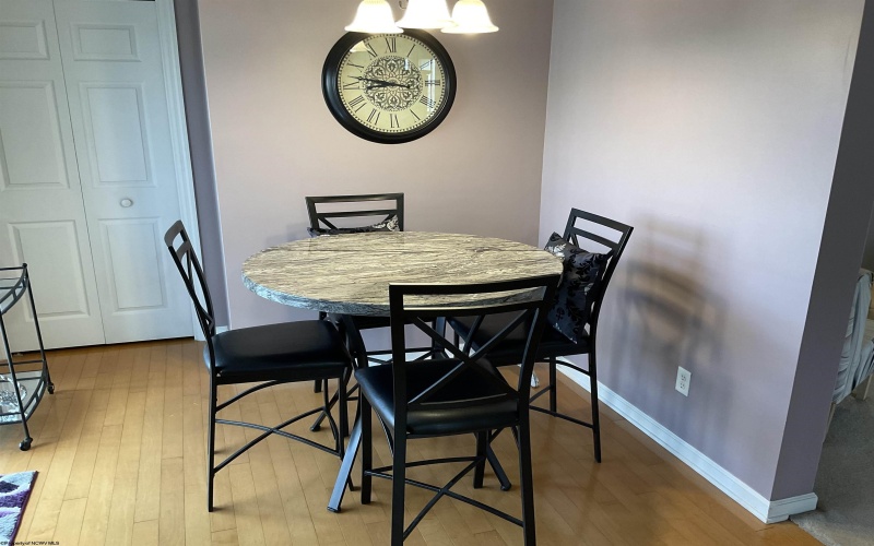 114 Barrington Court, Bridgeport, West Virginia 26330, 3 Bedrooms Bedrooms, 6 Rooms Rooms,2 BathroomsBathrooms,Single Family Attached,For Sale,Barrington,10158823