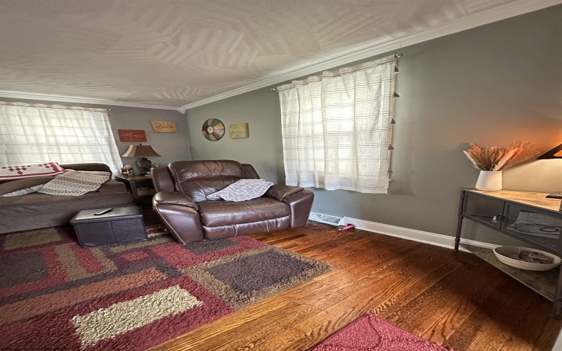 305 Duncan Avenue, Clarksburg, West Virginia 26301, 3 Bedrooms Bedrooms, 5 Rooms Rooms,1 BathroomBathrooms,Single Family Detached,For Sale,Duncan,10158828