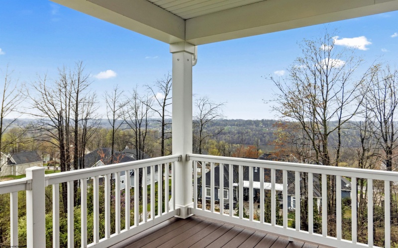 89 Lavista Drive, Morgantown, West Virginia 26508, 4 Bedrooms Bedrooms, 8 Rooms Rooms,3 BathroomsBathrooms,Single Family Detached,For Sale,Lavista,10158839