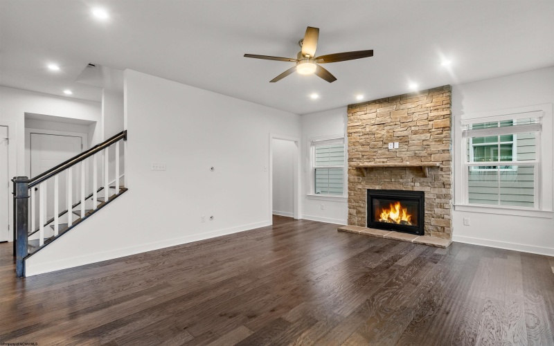 89 Lavista Drive, Morgantown, West Virginia 26508, 4 Bedrooms Bedrooms, 8 Rooms Rooms,3 BathroomsBathrooms,Single Family Detached,For Sale,Lavista,10158839