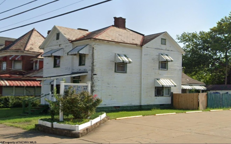 1612 Spring Street, Parkersburg, West Virginia 26101, 4 Bedrooms Bedrooms, 8 Rooms Rooms,2 BathroomsBathrooms,Single Family Detached,For Sale,Spring,10158855