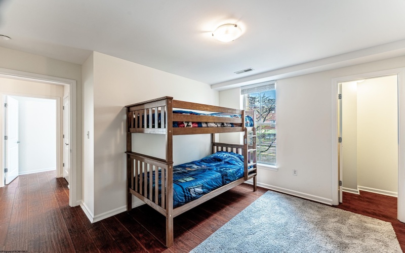 1117-207 University Avenue, Morgantown, West Virginia 26505, 2 Bedrooms Bedrooms, 5 Rooms Rooms,2 BathroomsBathrooms,Single Family Attached,For Sale,University,10158881