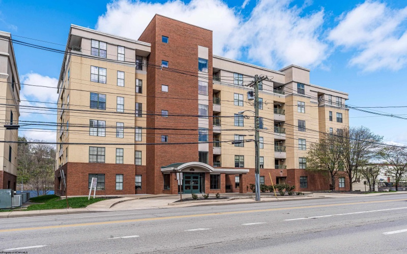 1117-207 University Avenue, Morgantown, West Virginia 26505, 2 Bedrooms Bedrooms, 5 Rooms Rooms,2 BathroomsBathrooms,Single Family Attached,For Sale,University,10158881