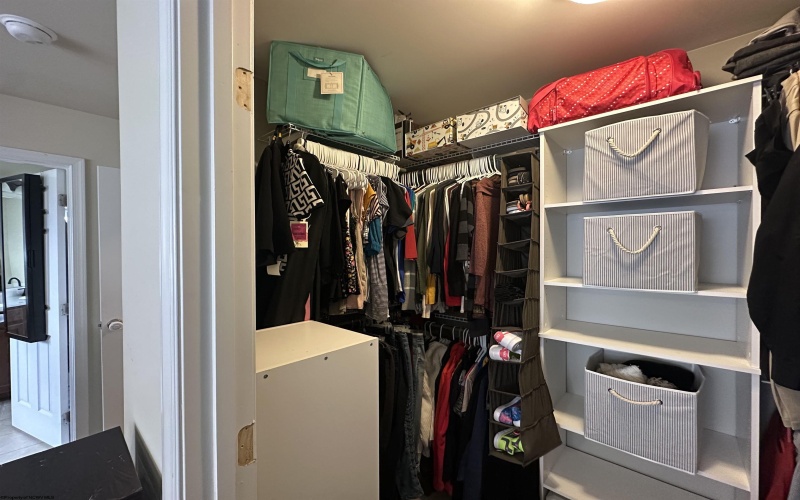 187 Birds Eye View Drive, Morgantown, West Virginia 26501, 3 Bedrooms Bedrooms, 8 Rooms Rooms,2 BathroomsBathrooms,Single Family Attached,For Sale,Birds Eye View,10158892