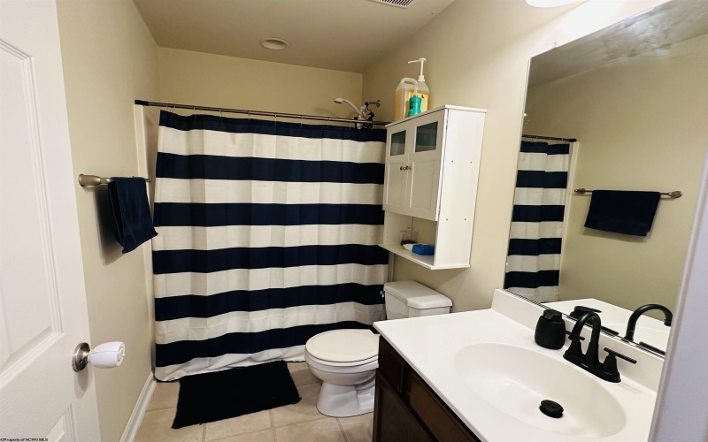 187 Birds Eye View Drive, Morgantown, West Virginia 26501, 3 Bedrooms Bedrooms, 8 Rooms Rooms,2 BathroomsBathrooms,Single Family Attached,For Sale,Birds Eye View,10158892
