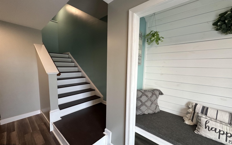 187 Birds Eye View Drive, Morgantown, West Virginia 26501, 3 Bedrooms Bedrooms, 8 Rooms Rooms,2 BathroomsBathrooms,Single Family Attached,For Sale,Birds Eye View,10158892