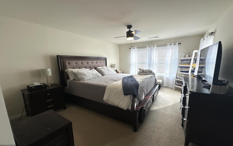 187 Birds Eye View Drive, Morgantown, West Virginia 26501, 3 Bedrooms Bedrooms, 8 Rooms Rooms,2 BathroomsBathrooms,Single Family Attached,For Sale,Birds Eye View,10158892