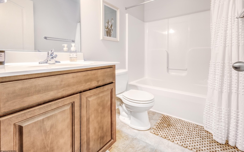 131 Woodside Drive, Morgantown, West Virginia 26508, 3 Bedrooms Bedrooms, 7 Rooms Rooms,2 BathroomsBathrooms,Single Family Attached,For Sale,Woodside,10158893