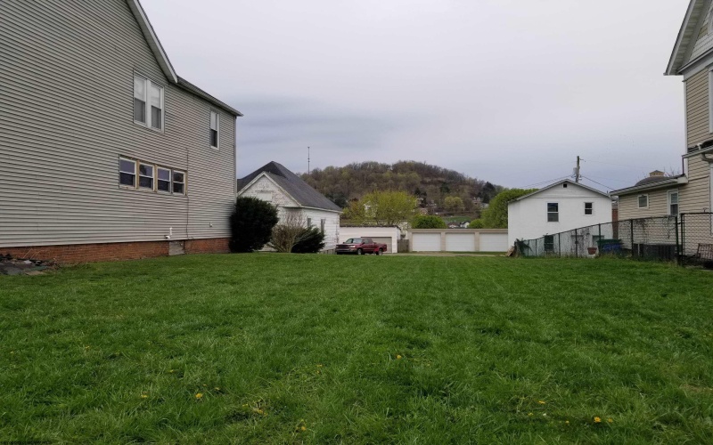 655/655 1/2 Mulberry Avenue, Clarksburg, West Virginia 26301, ,Multi-unit/income,For Sale,Mulberry,10158870