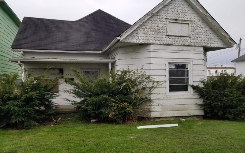 655/655 1/2 Mulberry Avenue, Clarksburg, West Virginia 26301, ,Multi-unit/income,For Sale,Mulberry,10158870