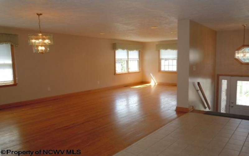 9 Brookside Place, Morgantown, West Virginia 26505, 3 Bedrooms Bedrooms, 6 Rooms Rooms,2 BathroomsBathrooms,Residential Rentals,For Rent,Brookside,10158875