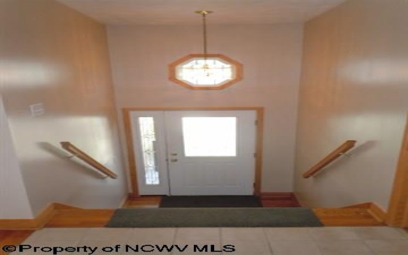 9 Brookside Place, Morgantown, West Virginia 26505, 3 Bedrooms Bedrooms, 6 Rooms Rooms,2 BathroomsBathrooms,Residential Rentals,For Rent,Brookside,10158875