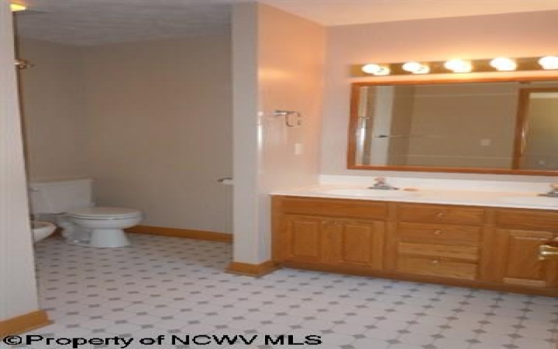 9 Brookside Place, Morgantown, West Virginia 26505, 3 Bedrooms Bedrooms, 6 Rooms Rooms,2 BathroomsBathrooms,Residential Rentals,For Rent,Brookside,10158875