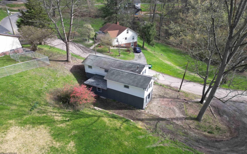 145 Winding Way, Clarksburg, West Virginia 26301, 4 Bedrooms Bedrooms, 7 Rooms Rooms,2 BathroomsBathrooms,Single Family Detached,For Sale,Winding,10158871