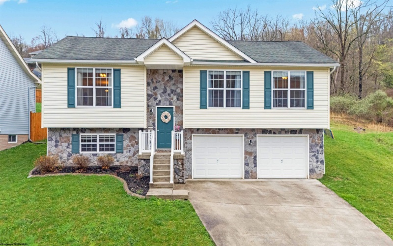 1020 Olivia Way, Morgantown, West Virginia 26508, 3 Bedrooms Bedrooms, 9 Rooms Rooms,3 BathroomsBathrooms,Single Family Detached,For Sale,Olivia,10158872