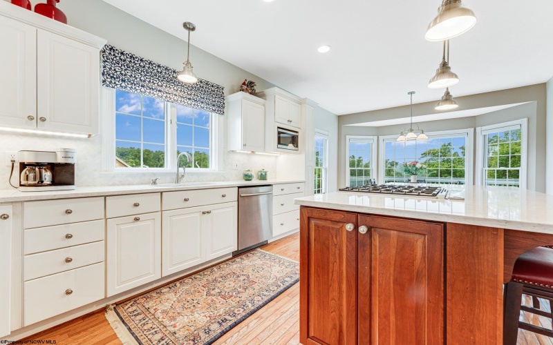 4009 Greystone Drive, Morgantown, West Virginia 26508, 5 Bedrooms Bedrooms, 10 Rooms Rooms,4 BathroomsBathrooms,Single Family Detached,For Sale,Greystone,10158886