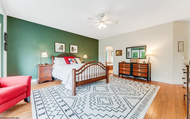 4009 Greystone Drive, Morgantown, West Virginia 26508, 5 Bedrooms Bedrooms, 10 Rooms Rooms,4 BathroomsBathrooms,Single Family Detached,For Sale,Greystone,10158886
