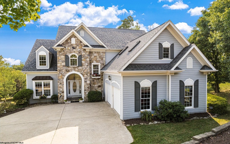 4009 Greystone Drive, Morgantown, West Virginia 26508, 5 Bedrooms Bedrooms, 10 Rooms Rooms,4 BathroomsBathrooms,Single Family Detached,For Sale,Greystone,10158886