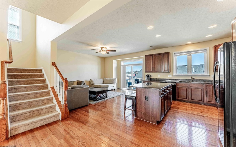 3901 Sun Way, Morgantown, West Virginia 26505, 4 Bedrooms Bedrooms, 7 Rooms Rooms,3 BathroomsBathrooms,Single Family Attached,For Sale,Sun,10158901